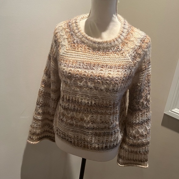 Universal threads sweater - Picture 3 of 4